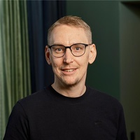 Oscar Törnroth, Systemutvecklare