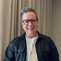 Jonas Älmeblad, Systemutvecklare